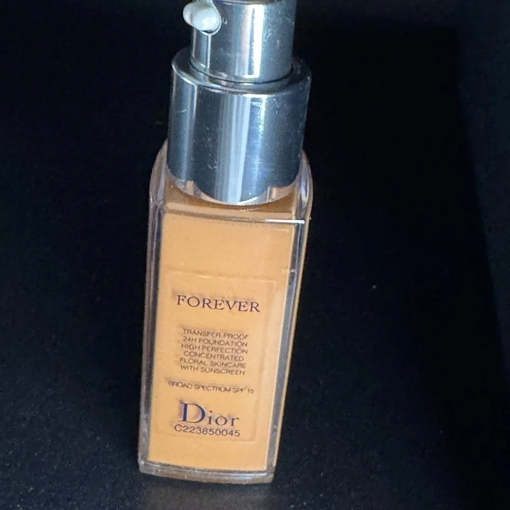 Dior Forever Foundation Shade 4.5N- Travel Size 20mL/0.67oz- Brand New No Box